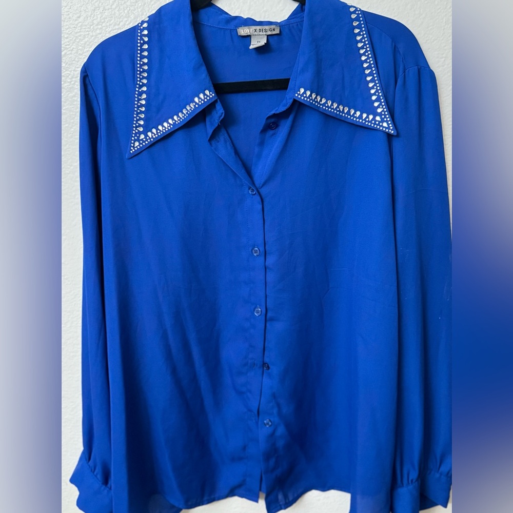 Women’s blouse blue color size 2XL